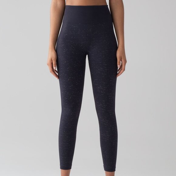 Lululemon Free To Flow 7/8 Tight Midnight Navy/White Size 2 - Picture 1 of 6